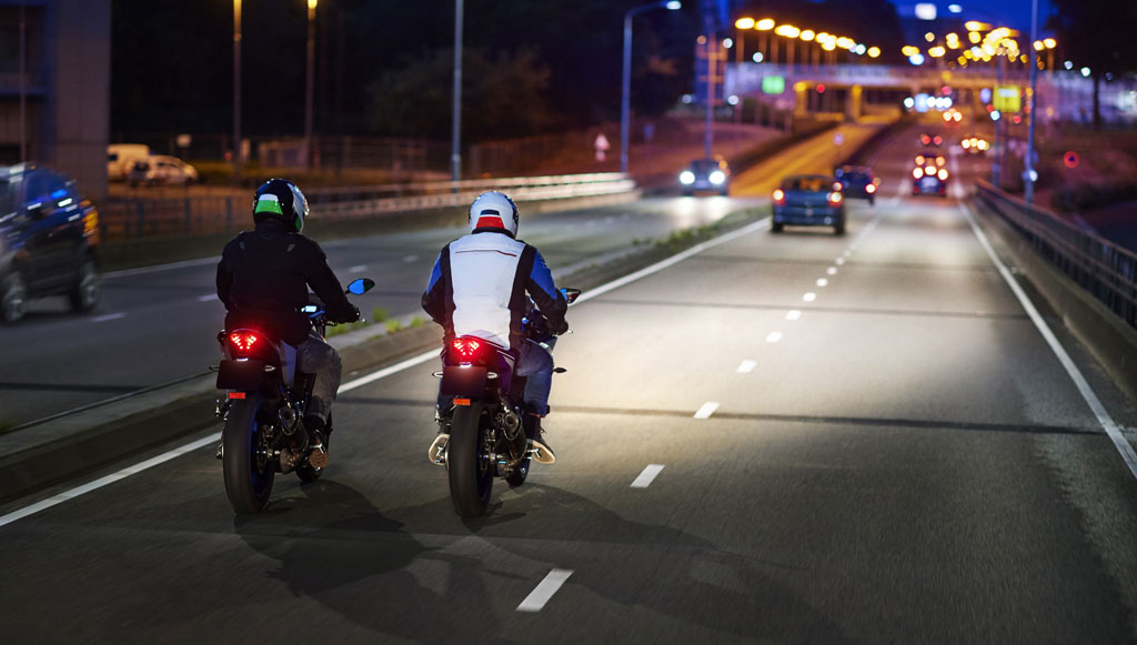 03 - X-tremeVision_LED_moto_rolling
