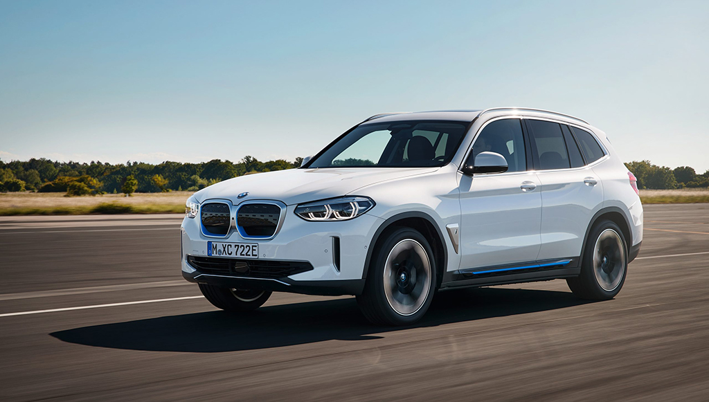 05 - BMW-iX3-com-suspensão