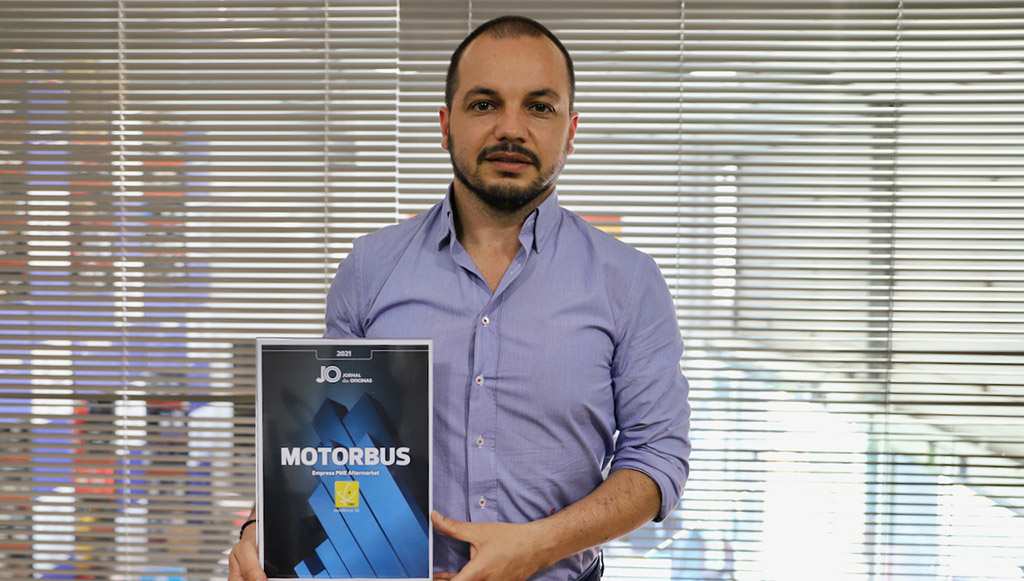 08 - NewsJO782_N1_Motorbus