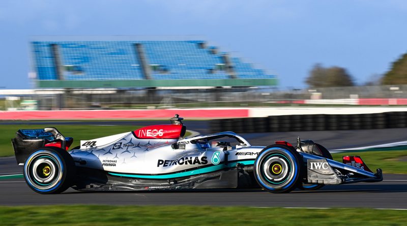03 - Spies Hecker da cor ao novo Mercedes AMG F1 W13 E Performance