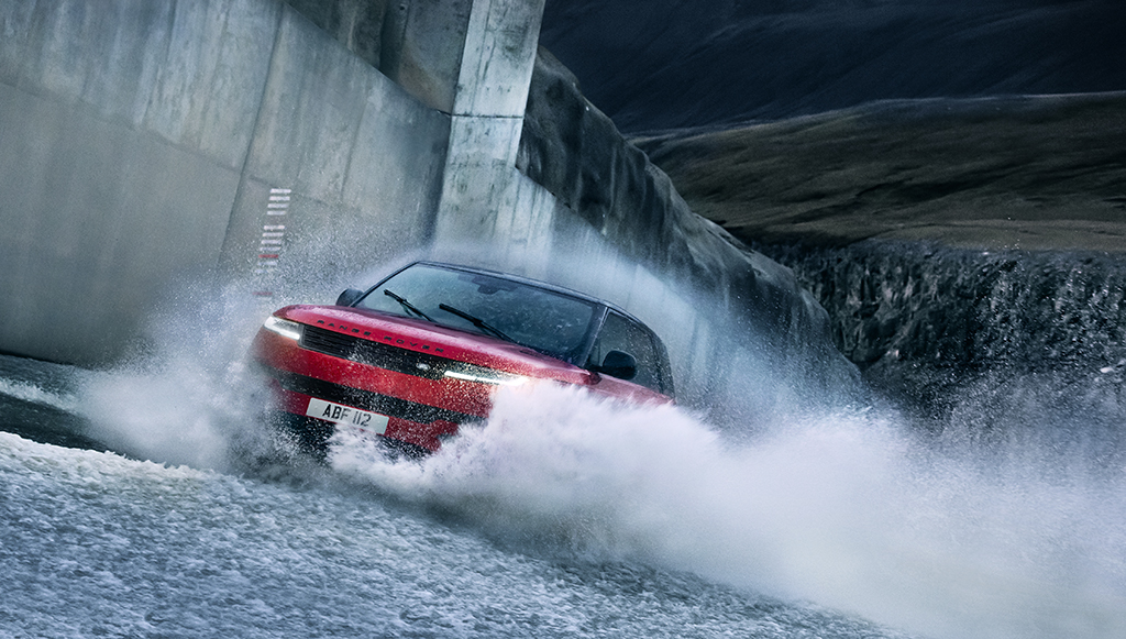 05 - Novo Range Rover Sport realiza subida épica