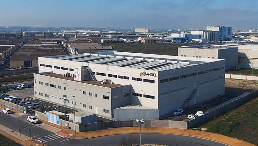 06 - Andel entra em Portugal
