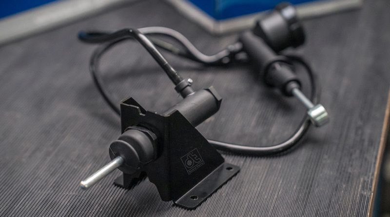 08 - DIESEL TECHNIC destaca comutador coluna direção