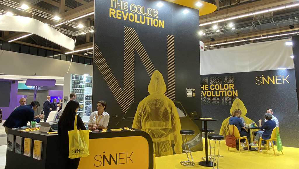 09 - SINNEK apresentou na Automechanika a nova SINNEK APP