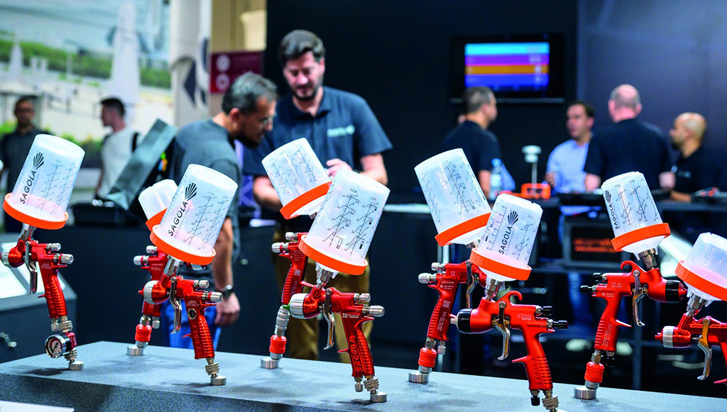 09 - automechanika01