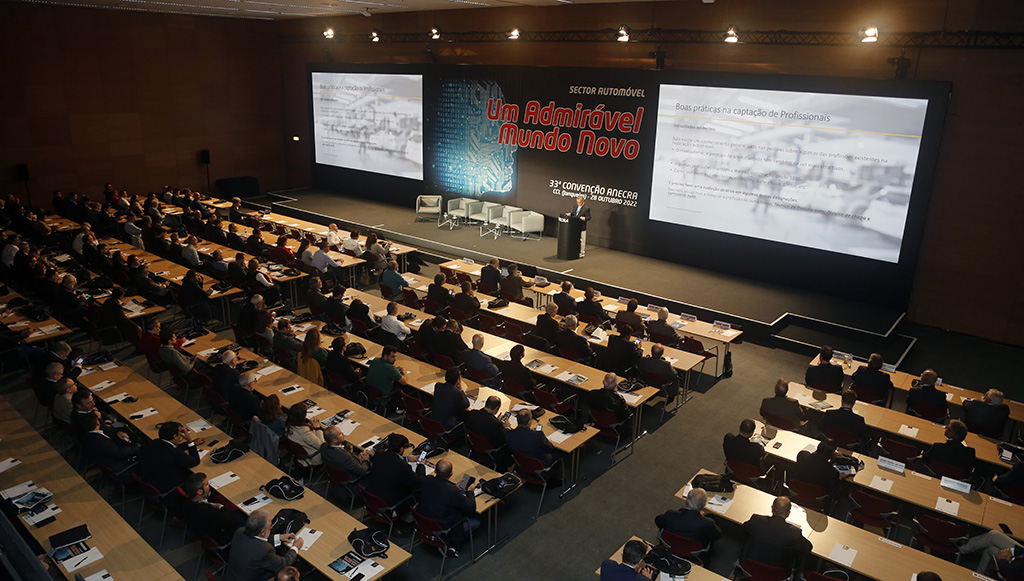 11 - 33a Convenção ANECRA discute novos caminhos para o setor automóvel