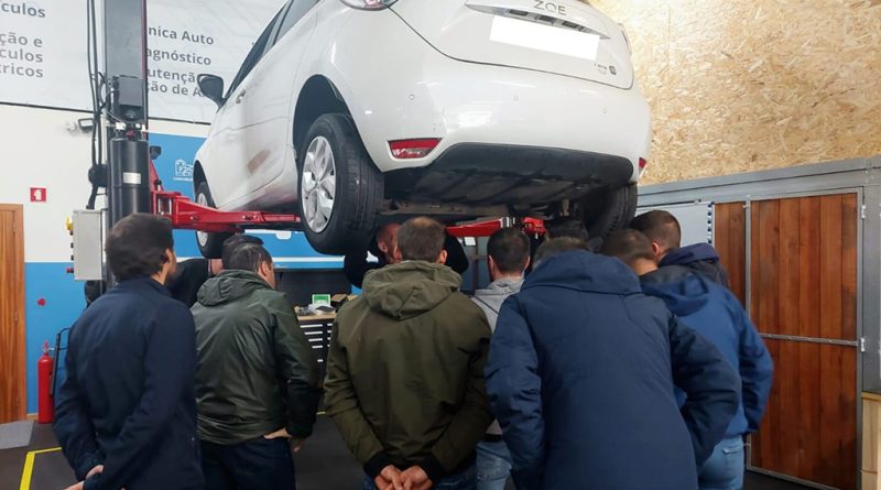 11 - Oficinas TOPCAR reforçam aposta na Certificação Elétrica
