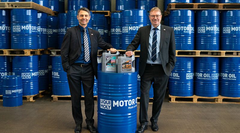 12 - Dr. Uli Weller e Gunter Hiermaier assumem direcao da LIQUI MOLY