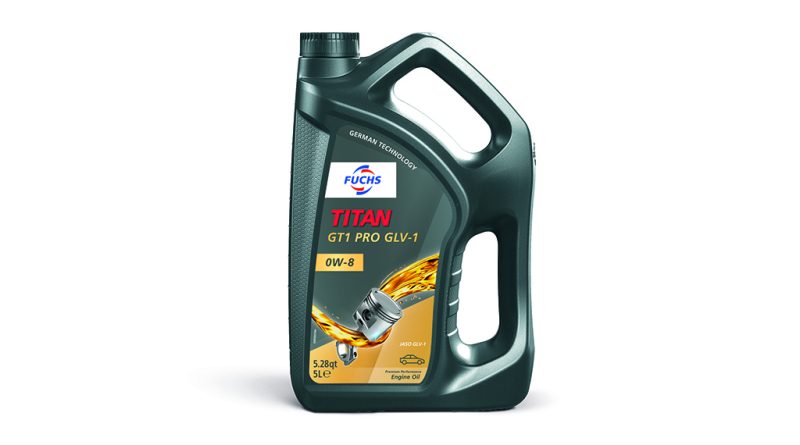 01 - FUCHS atenta a nova geracao de veiculos hibridos TOYOTA