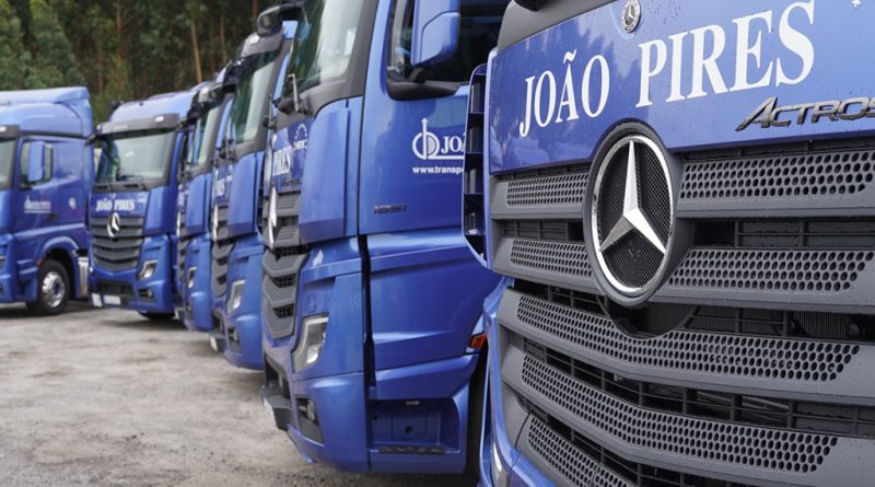 01 - Joao Pires Transportes renova frota com 50 Mercedes Benz Actros