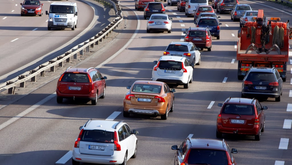 03 - Carro continua a ser o meio de transporte para 93 dos portugueses