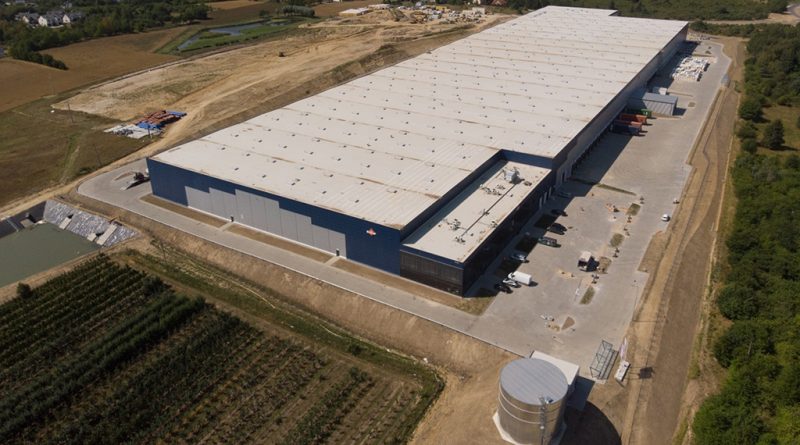 03 - NRF apresenta novo armazem de 30.000 m2